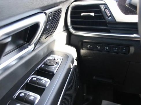 Used 2025 Kia Telluride SX X-Line AWD/4WD image 13