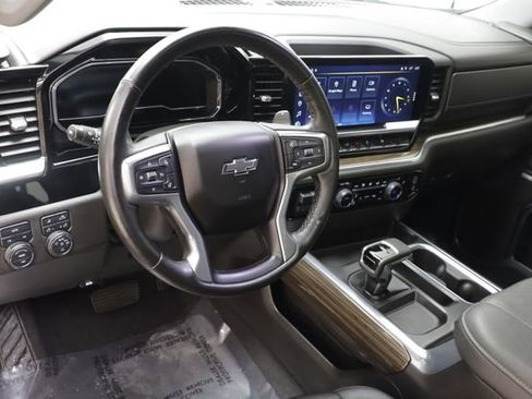 Certified 2023 Chevrolet Silverado 1500 RST w/ Convenience Package II image 7