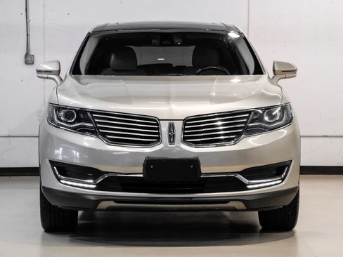 Used 2017 Lincoln MKX Reserve w/ Lincoln MKX Climate Package FWD image 6