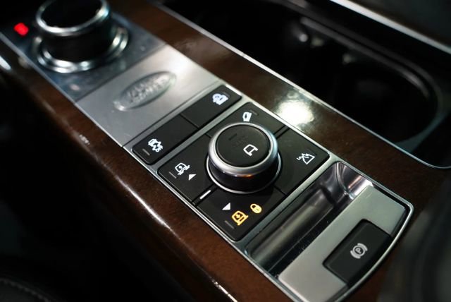 Used 2018 Land Rover Range Rover Supercharged AWD/4WD image 22