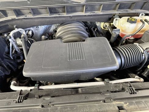 Used 2019 Chevrolet Silverado 1500 LTZ RWD image 37