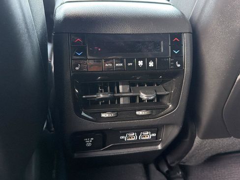 Used 2023 Jeep Grand Cherokee L Summit w/ Advanced Protech Group IV AWD/4WD image 24