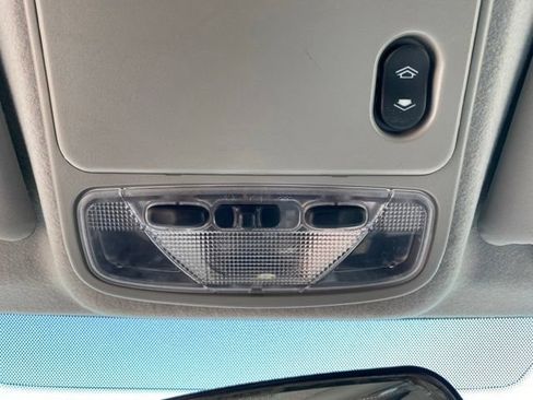 Used 2007 Ford Focus S FWD image 21