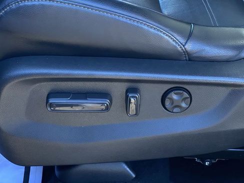 Used 2020 Honda CR-V EX-L image 24