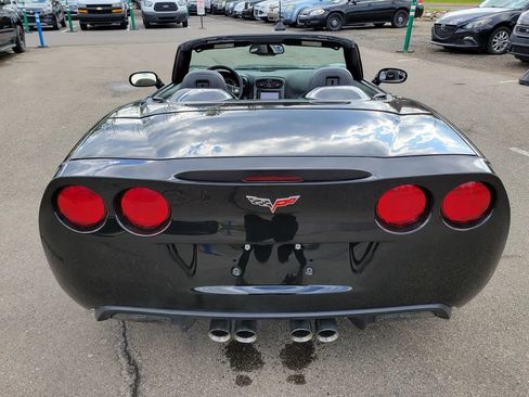 Used 2011 Chevrolet Corvette Grand Sport w/ Preferred Equipment Group RWD image 30