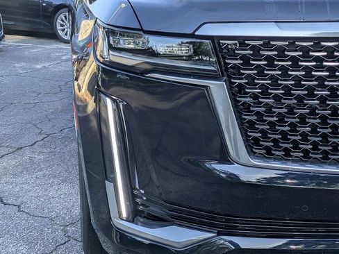 Certified 2023 Cadillac Escalade ESV Premium Luxury AWD/4WD image 9