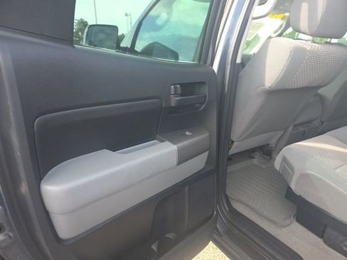 Used 2010 Toyota Tundra 4x4 Double Cab image 18