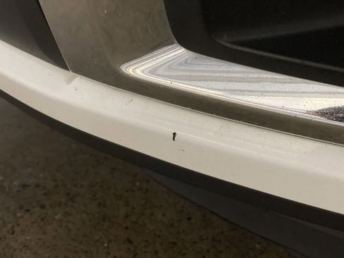 Used 2018 GMC Yukon SLT w/ Open Road Package image 32