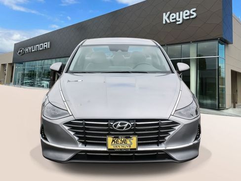 Certified 2023 Hyundai Sonata SE FWD image 2