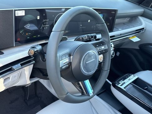 New 2026 Hyundai Tucson Limited image 16