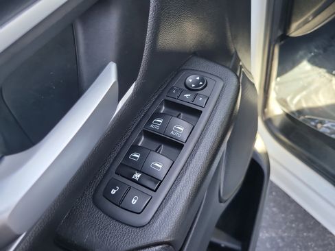 Used 2023 RAM 1500 Big Horn AWD/4WD image 17
