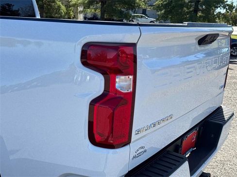 Used 2024 Chevrolet Silverado 1500 RST w/ Z71 Off-Road Package image 13