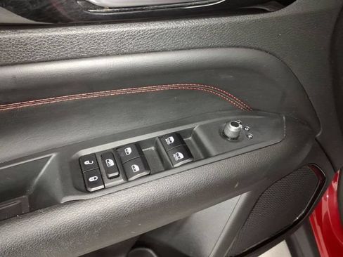 Used 2023 Jeep Compass Trailhawk AWD/4WD image 14