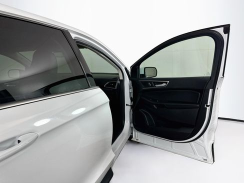 Used 2024 Ford Edge SEL AWD/4WD image 30