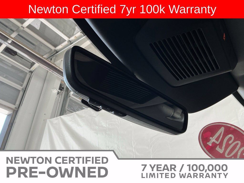 Used 2024 Nissan Pathfinder SL AWD/4WD image 36