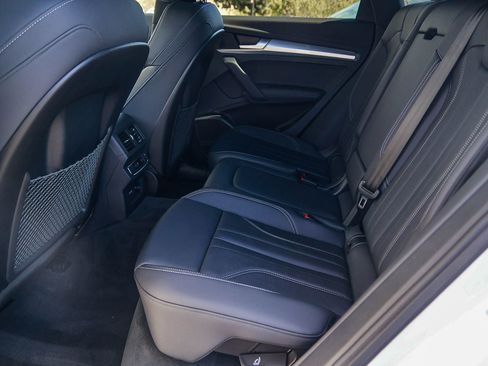 Certified 2025 Audi Q5 2.0T Premium Plus w/ Premium Plus Package AWD/4WD image 20