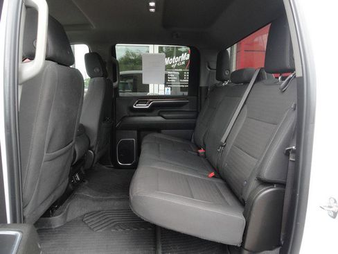 Used 2024 Chevrolet Silverado 2500 LT AWD/4WD image 15