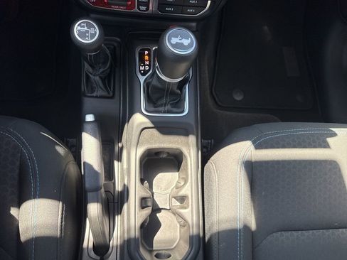 Certified 2025 Jeep Wrangler Unlimited Rubicon 4xe w/ Safety Group image 24