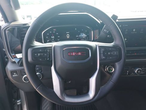 Used 2025 GMC Sierra 1500 Elevation AWD/4WD image 17
