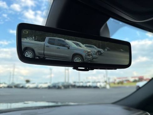 Used 2025 Jeep Grand Cherokee Limited w/ Luxury Tech Group II RWD image 19