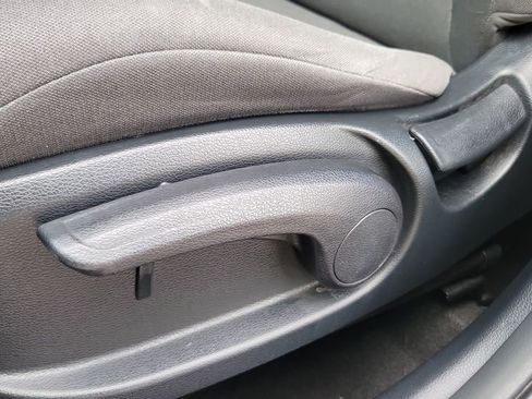 Used 2022 Kia Seltos LX image 27