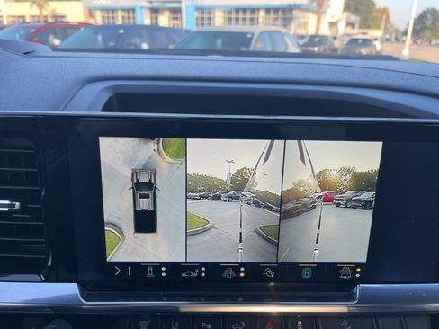 Used 2024 Chevrolet Silverado 2500 High Country w/ Z71 Off-Road Package image 33