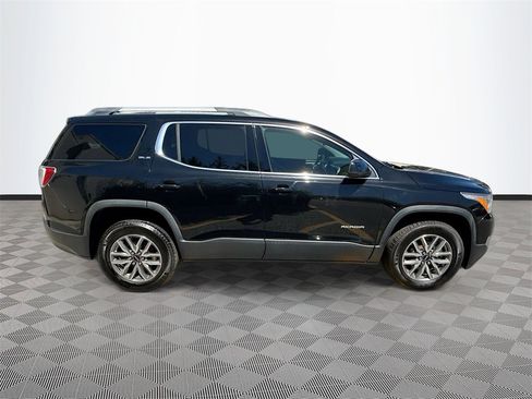 Used 2019 GMC Acadia SLE w/ LPO, Black Accent Package image 9