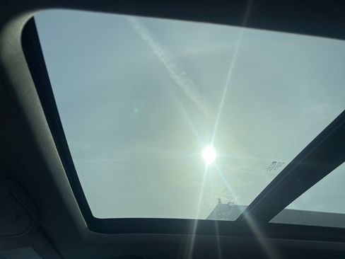 Used 2022 Chevrolet Blazer LT w/ Sound & Technology Package image 13