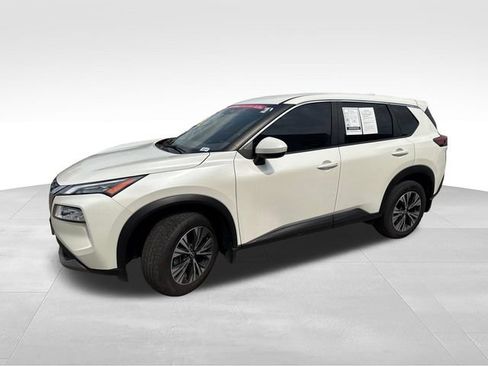 Certified 2023 Nissan Rogue SV FWD image 2