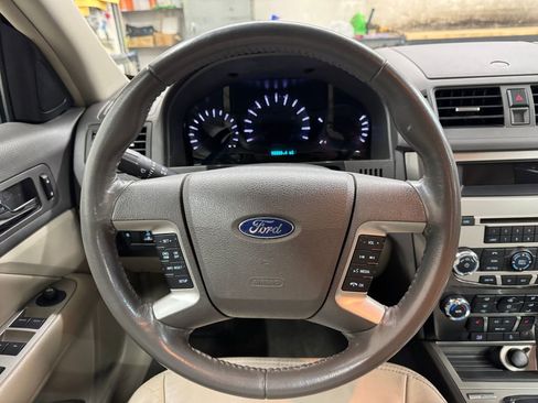 Used 2012 Ford Fusion SEL image 19