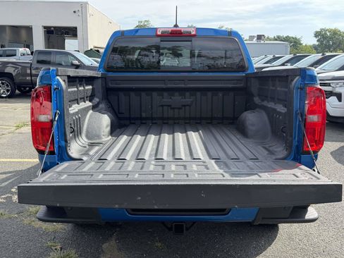 Used 2022 Chevrolet Colorado Z71 AWD/4WD image 7