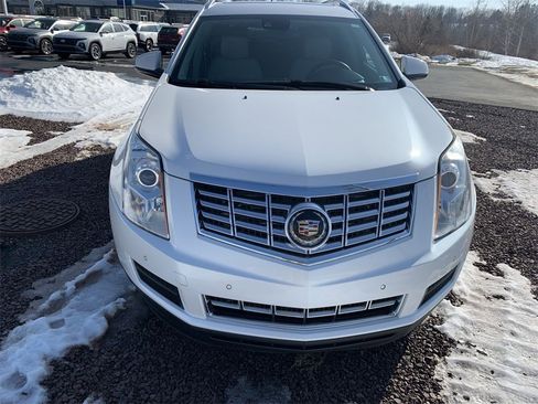 Used 2014 Cadillac SRX Luxury w/ Driver Assist Package image 3
