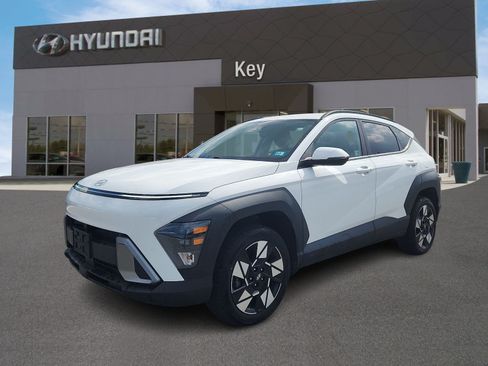 Used 2024 Hyundai Kona SEL AWD/4WD image 7