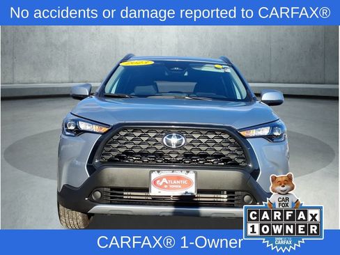 Used 2023 Toyota Corolla Cross LE image 2