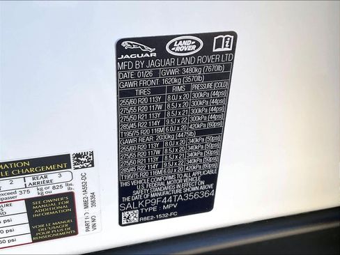 New 2026 Land Rover Range Rover SE image 36