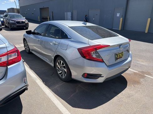 Used 2017 Honda Civic EX image 4