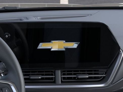 New 2026 Chevrolet Trax ACTIV w/ Sunroof Package FWD image 21