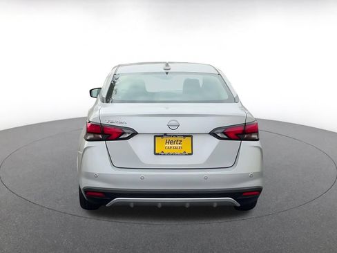 Used 2025 Nissan Versa SV FWD image 10