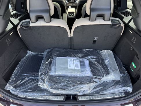 New 2026 Volvo XC90 B6 Plus w/ Protection Package Premier image 14