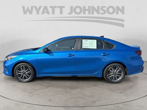 Used 2023 Kia Forte GT-Line w/ GT-Line Technology Package FWD image 2