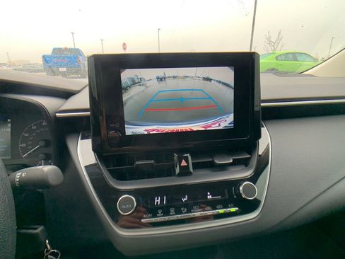 Used 2023 Toyota Corolla LE image 22