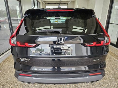 Used 2023 Honda CR-V Sport Touring image 3