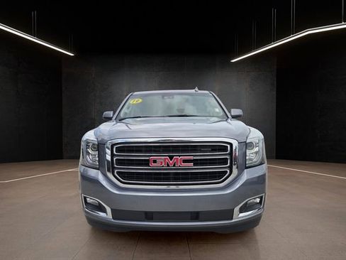 Used 2019 GMC Yukon XL SLT w/ Open Road Package RWD image 2