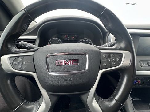 Used 2019 GMC Acadia SLE image 17