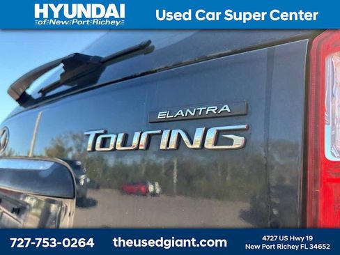 Used 2009 Hyundai Elantra w/ Premium-Sport Pkg 2 image 5