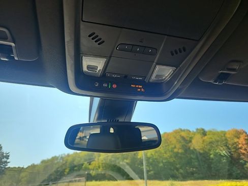 Used 2021 Chevrolet Blazer RS image 16