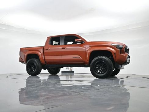 Used 2025 Toyota Tacoma TRD Sport image 31