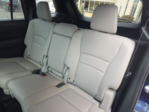 Used 2023 Honda Passport EX-L image 18