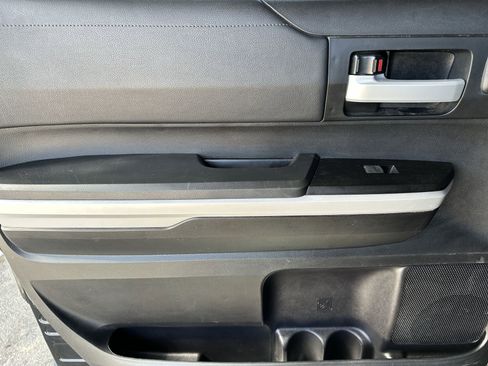 Used 2020 Toyota Tundra SR5 image 28