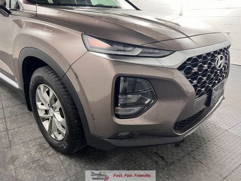 Used 2019 Hyundai Santa Fe SEL FWD image 8